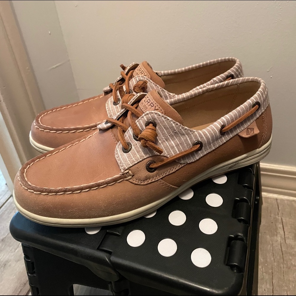 Women’s sperry’s